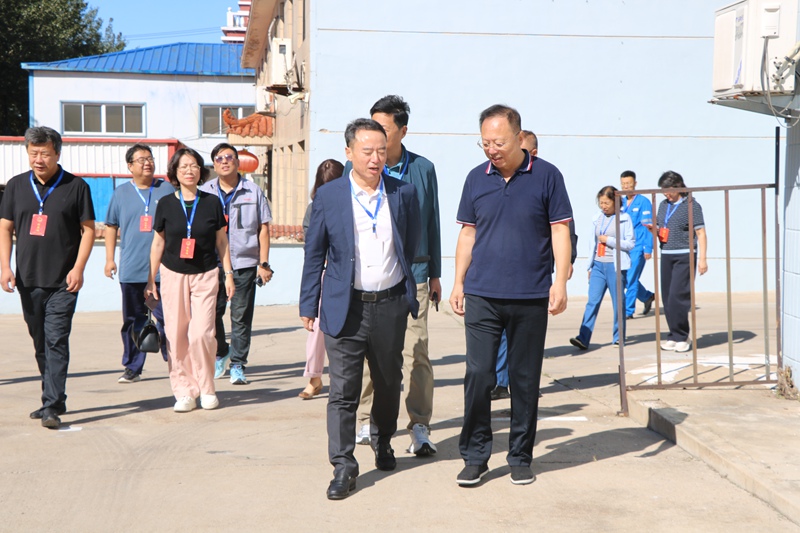 古塔区人大调研组深入锦州辉阳智联科技有限公司把脉工业经济运行