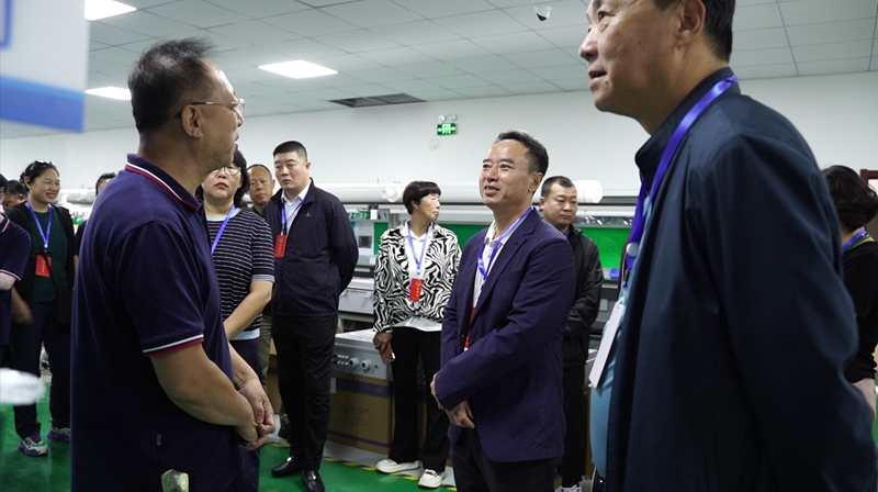 古塔区人大调研组深入锦州辉阳智联科技有限公司把脉工业经济运行